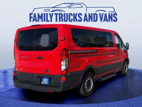 Used 2016 Ford Transit 150 XL image 5