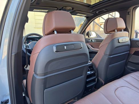 Used 2026 BMW X5 xDrive50e w/ M Sport Package AWD/4WD image 40