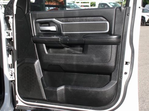 Used 2024 RAM 2500 Big Horn w/ Off Road Package image 34