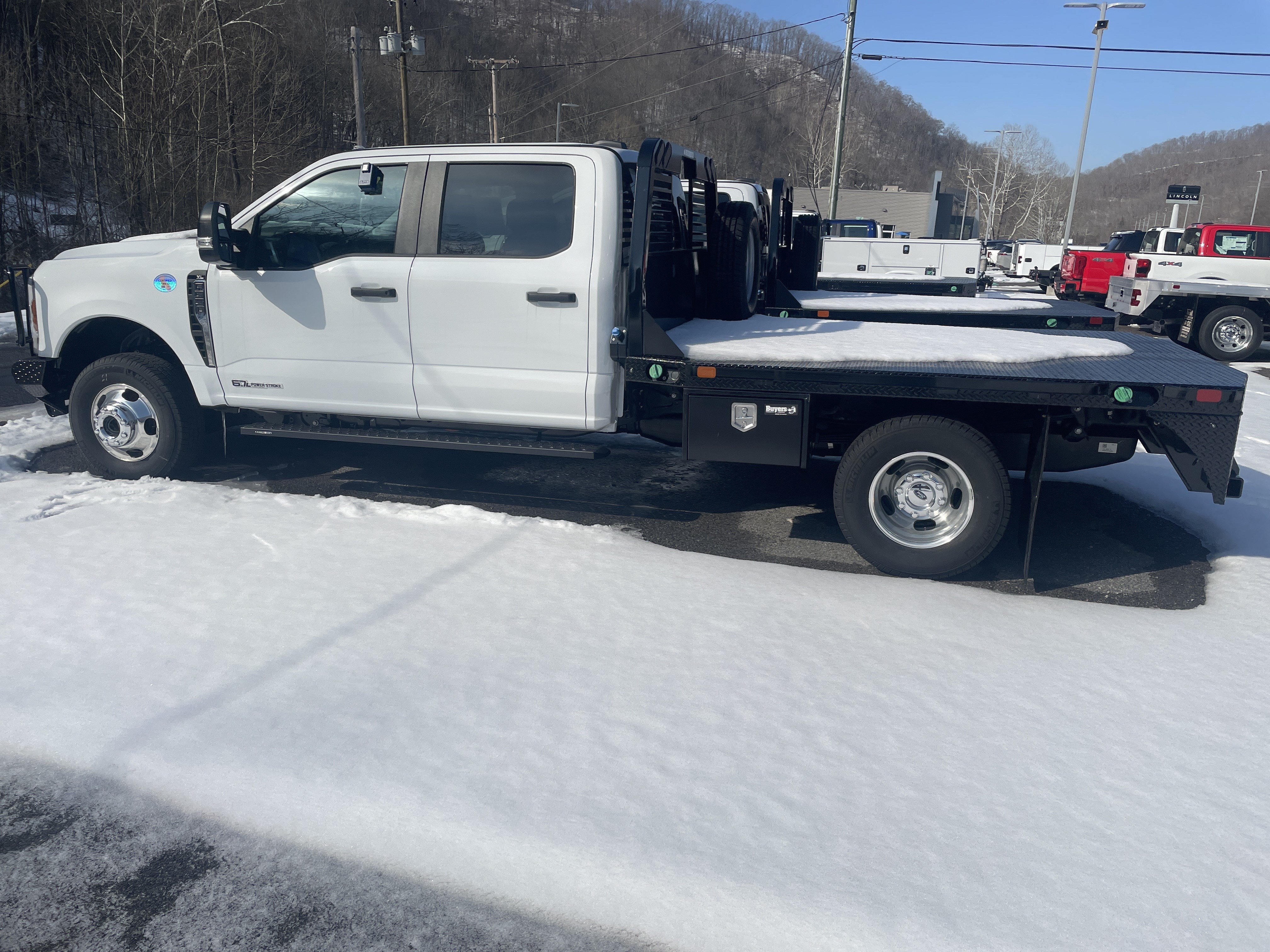New 2025 Ford F350 XL w/ XL Chrome Package AWD/4WD image 8