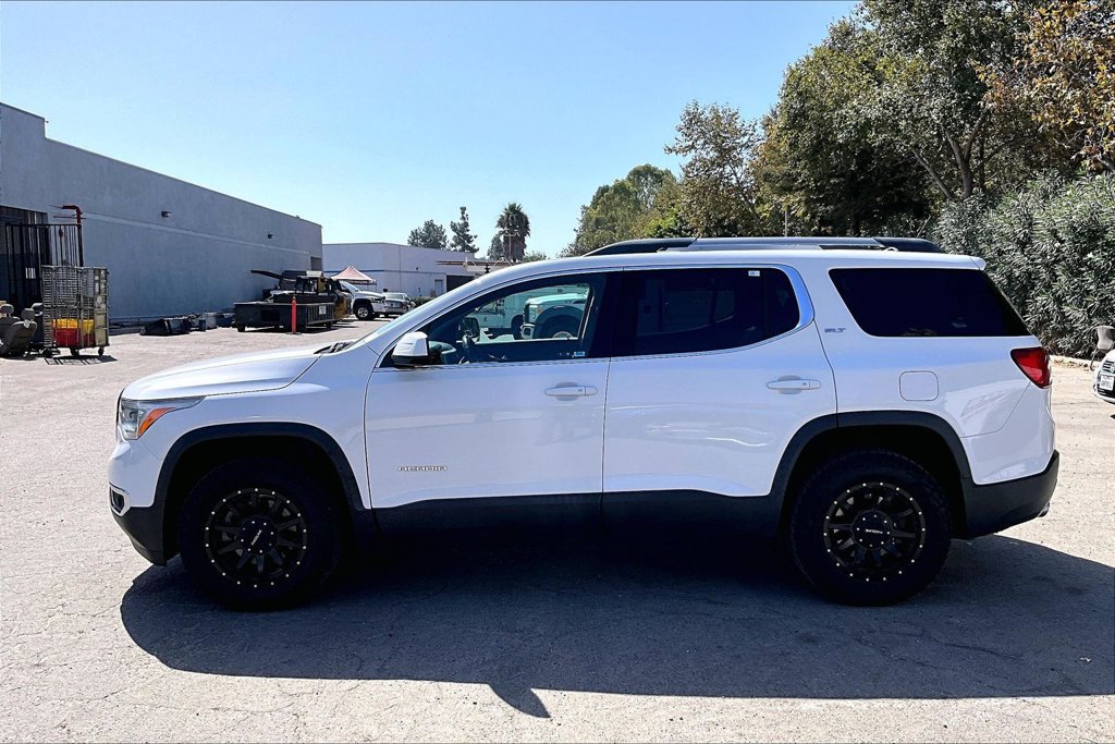 Used 2019 GMC Acadia SLT w/ LPO, Floor Liner Package FWD image 8