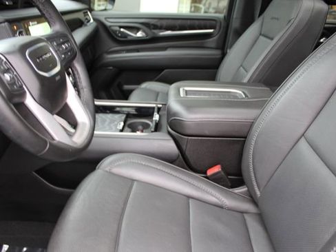 Used 2024 GMC Yukon Denali image 22