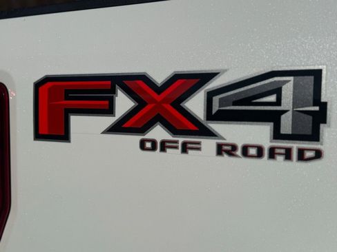 Used 2021 Ford F250 Lariat w/ Lariat Value Package image 7