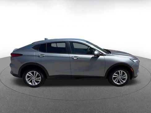 Used 2025 Buick Envista Preferred image 16