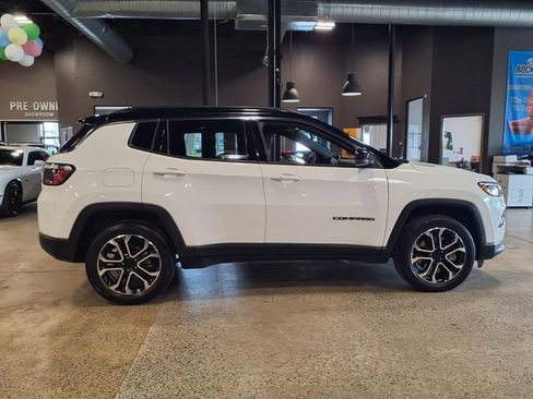 Used 2023 Jeep Compass Limited AWD/4WD image 10
