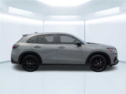 Used 2023 Honda HR-V Sport image 7