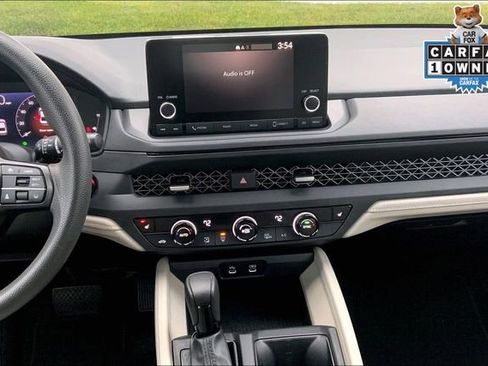 Certified 2024 Honda Accord EX image 7