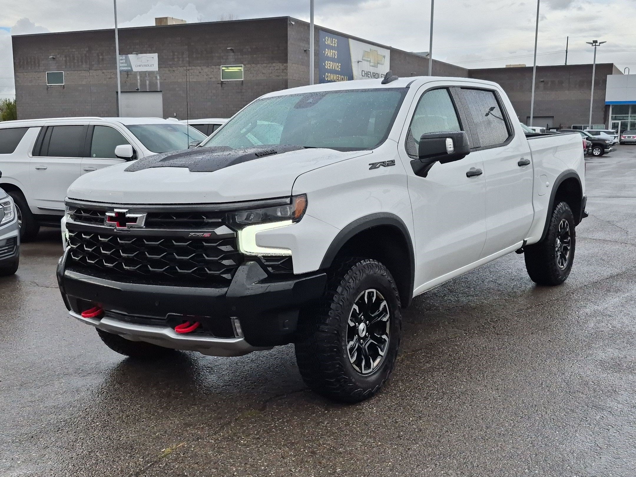 Used 2026 Chevrolet Silverado 1500 ZR2 w/ LPO, Dark Essentials Package AWD/4WD image 8