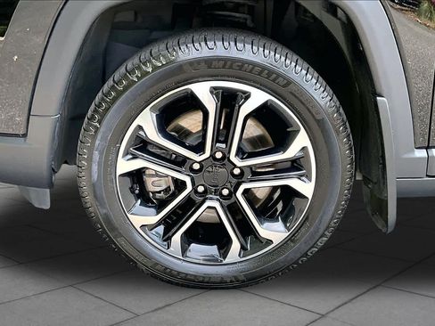 Used 2023 Jeep Compass Limited AWD/4WD image 11