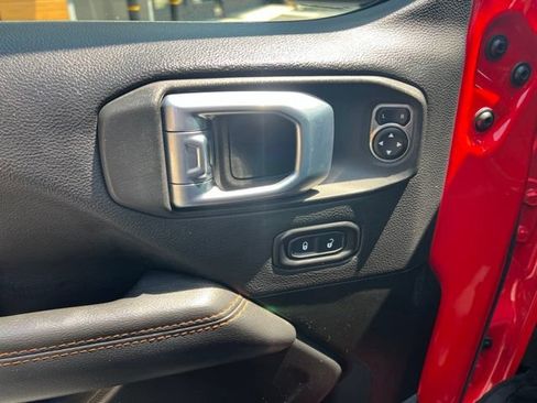 Used 2021 Jeep Gladiator Mojave w/ LED Lighting Group AWD/4WD image 6
