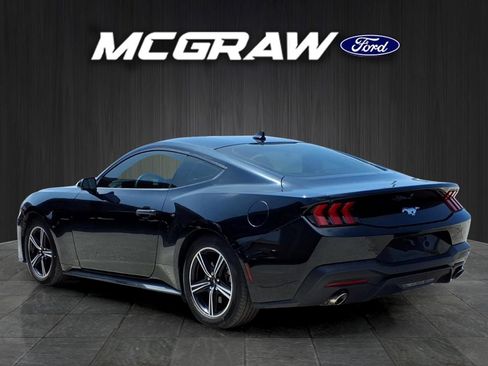 Used 2024 Ford Mustang Coupe RWD image 9