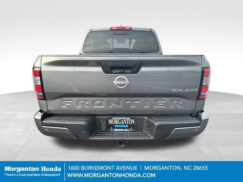 Used 2023 Nissan Frontier SV w/ SV Convenience Package image 8