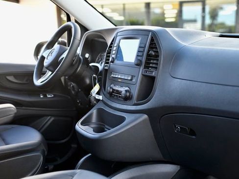 Used 2023 Mercedes-Benz Metris Passenger image 33