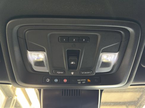 Used 2024 GMC Sierra 1500 AT4 w/ AT4 Preferred Package AWD/4WD image 22