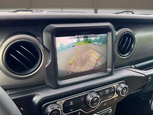 Used 2023 Jeep Wrangler Unlimited w/ 8.4" Radio Group AWD/4WD image 21