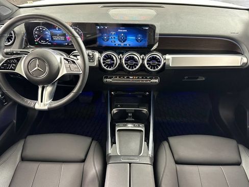 Certified 2026 Mercedes-Benz GLB 250 4MATIC image 17