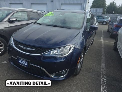 Used 2020 Chrysler Pacifica Touring-L Plus FWD image 1