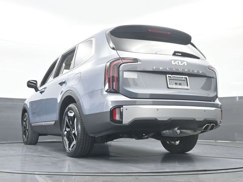 Used 2024 Kia Telluride EX w/ EX Captain's Chair Package image 65
