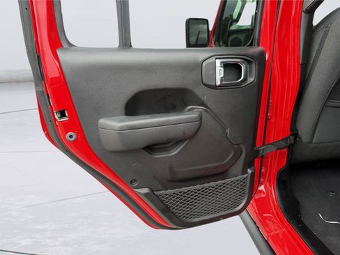 Used 2025 Jeep Wrangler Unlimited Sport S 4xe AWD/4WD image 16