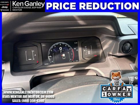 Used 2025 Toyota Tacoma SR AWD/4WD image 14
