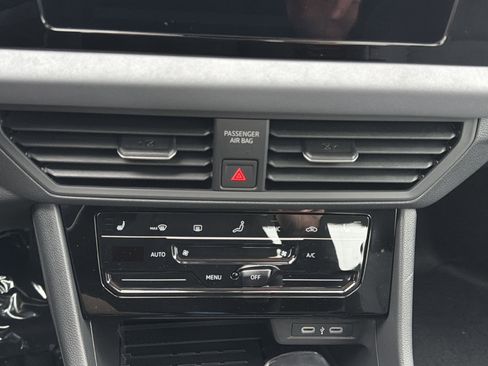 New 2026 Volkswagen Jetta SE image 18