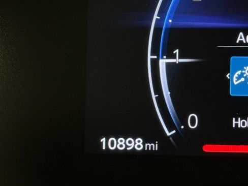 Used 2025 Toyota Grand Highlander AWD image 15