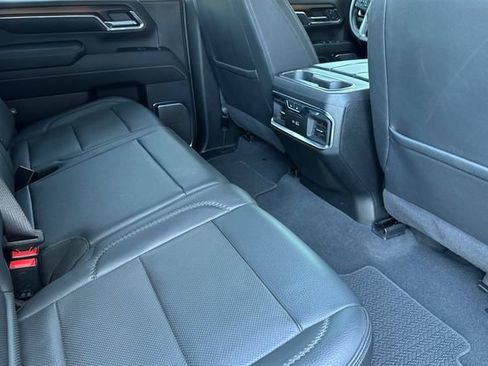 Used 2024 GMC Sierra 2500 Denali AWD/4WD image 18