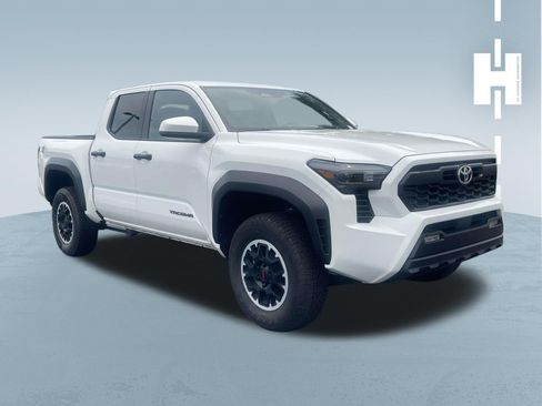 Used 2024 Toyota Tacoma TRD Off-Road AWD/4WD image 1