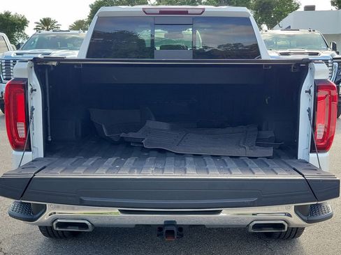 Used 2023 GMC Sierra 1500 SLT w/ SLT Premium Plus Package AWD/4WD image 12