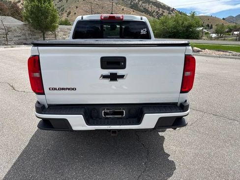 Used 2018 Chevrolet Colorado LT w/ Redline Special Edition AWD/4WD image 7