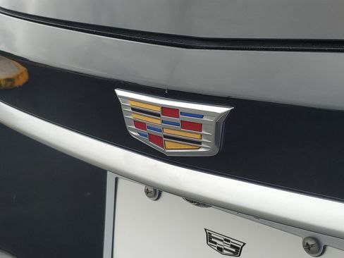 Used 2021 Cadillac XT6 Premium Luxury image 28