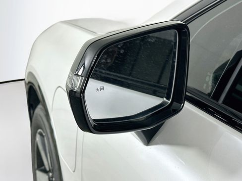Used 2025 Honda Prologue Touring image 16