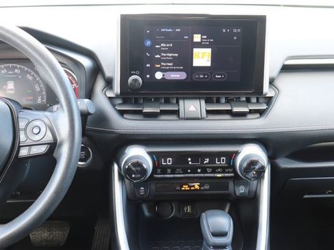 Used 2025 Toyota RAV4 XLE image 16