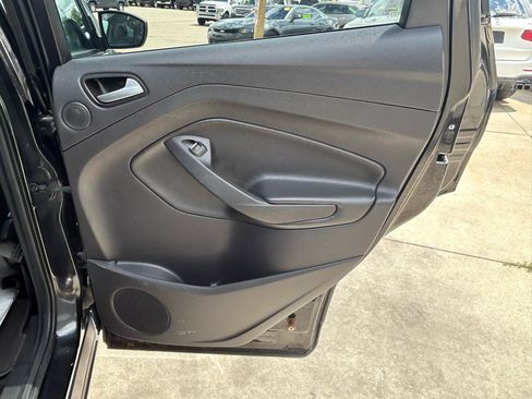 Used 2015 Ford Escape SE w/ Leather Comfort Package AWD/4WD image 15