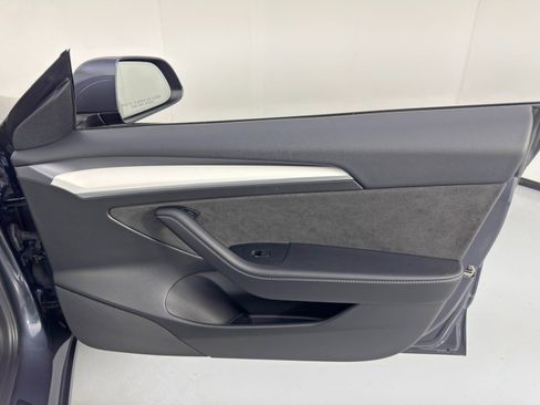 Used 2022 Tesla Model 3 image 44
