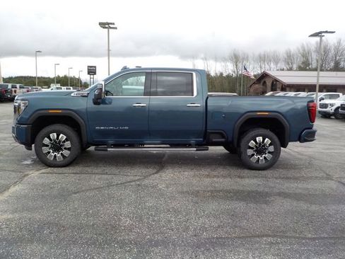 New 2026 GMC Sierra 3500 Denali w/ Denali Reserve Package AWD/4WD image 10