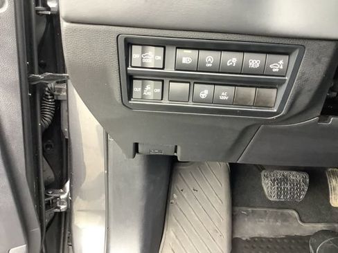 Used 2023 Toyota Tundra Platinum AWD/4WD image 25
