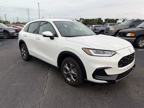 Used 2026 Honda HR-V LX image 1