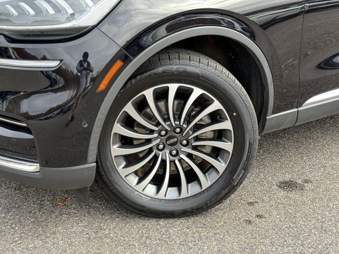 Used 2023 Lincoln Aviator Reserve w/ Equipment Group 201A image 10