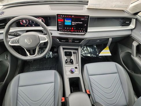 New 2026 Volkswagen Tiguan SE AWD/4WD image 14