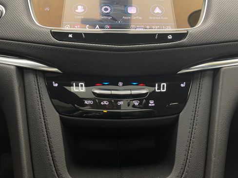 Used 2023 Cadillac XT5 Premium Luxury FWD image 31