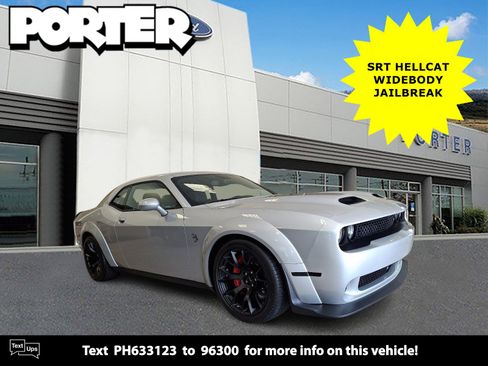 Used 2023 Dodge Challenger SRT Hellcat image 1