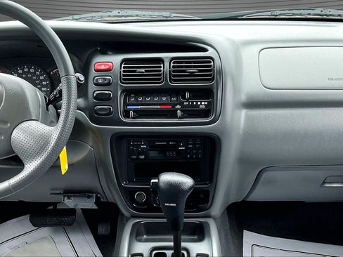 Used 2000 Suzuki Grand Vitara JLX AWD/4WD image 9