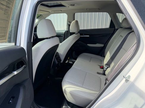 Used 2022 Kia Seltos EX image 14
