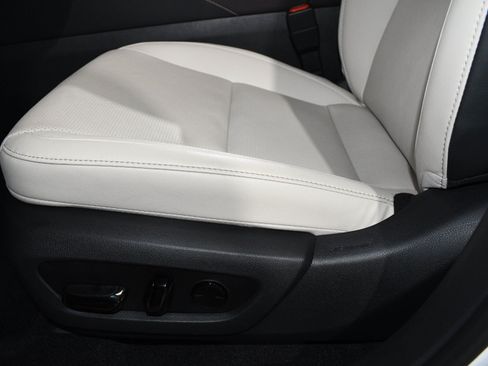 Used 2025 Lexus RX 350 Premium Plus w/ Convenience Package FWD image 13