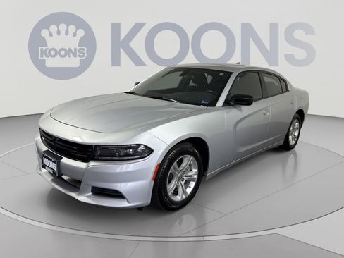 Used 2023 Dodge Charger SXT w/ Cold Weather Package RWD image 1