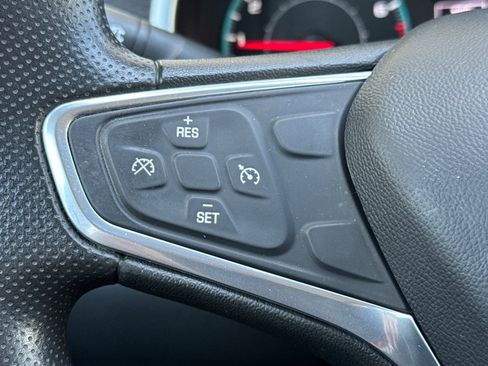 Used 2022 Chevrolet Malibu LT FWD image 25