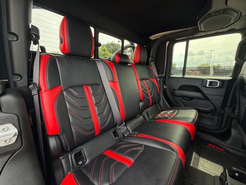Used 2020 Jeep Gladiator Sport w/ Quick Order Package 24S AWD/4WD image 30