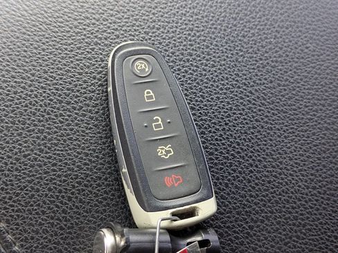 Used 2017 Ford Expedition Limited w/ Equipment Group 301A RWD image 33