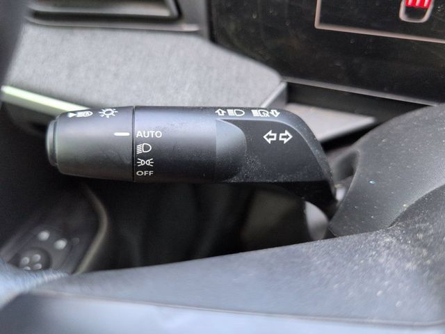 Used 2025 Nissan Kicks SV FWD image 24